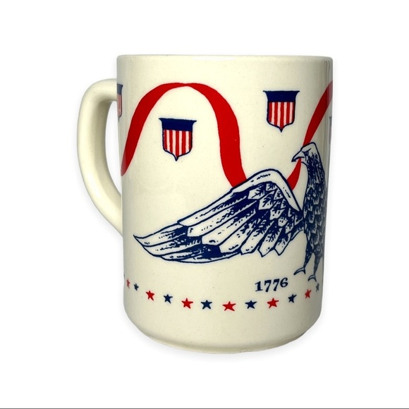 Vintage Berggren US Bicentennial American Eagle Mug 1976 Cup USA Red White Blue - Picture 1 of 7